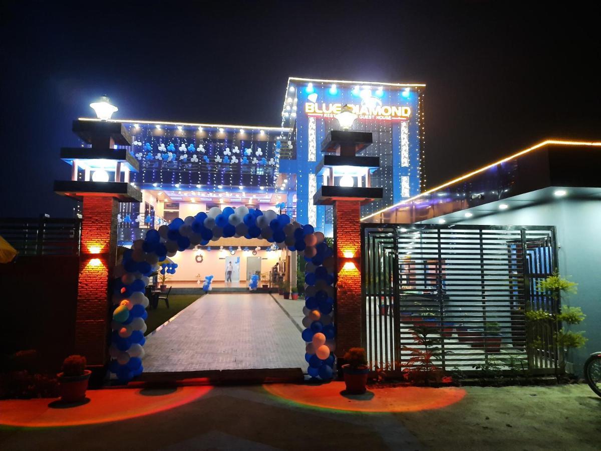 Hotel Blue Diamond Bahraich Extérieur photo